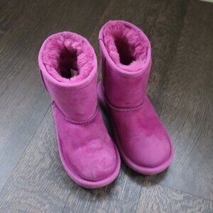 Girls UGG Classic Short Boots Pink Suede | Size 11